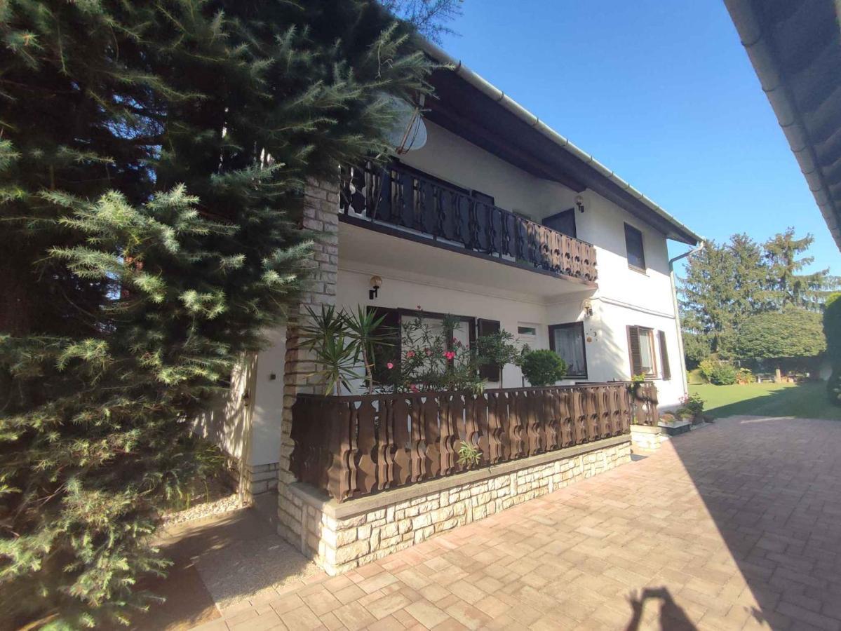 Holiday Home In Balatonboglar 45807 Ngoại thất bức ảnh